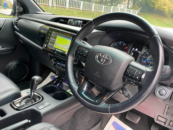 Used Toyota Hilux 2021 for sale - 76303909: Photo 12