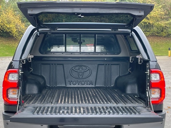 Used Toyota Hilux 2021 for sale - 76303909: Photo 38