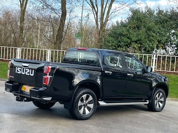 Used Isuzu D-Max 2023 for sale - 76934601: Photo