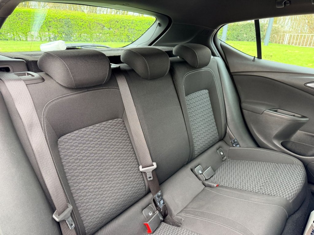 Used Vauxhall Astra 2018 for sale - 78044701: Photo 12