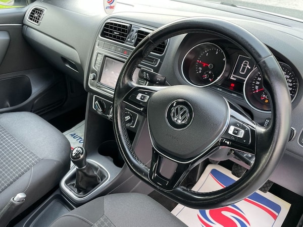 Used Volkswagen Polo 2015 for sale - 76223404: Photo 11