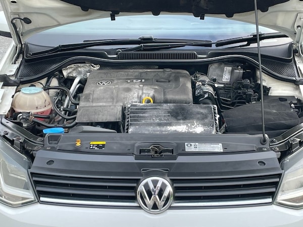 Used Volkswagen Polo 2015 for sale - 76223404: Photo 33