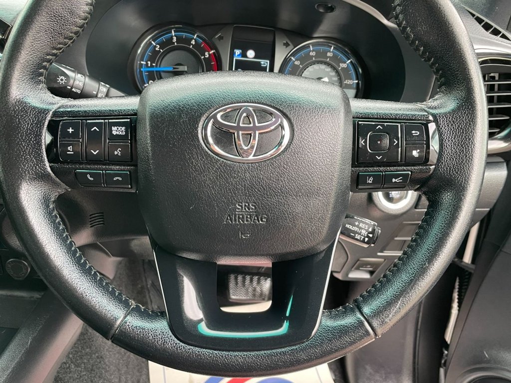 Used Toyota Hilux 2021 for sale - 76470559: Photo 11