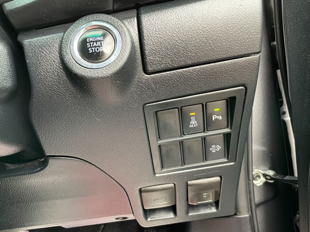 Used Toyota Hilux 2021 for sale - 76470559: Photo 32