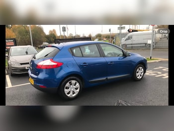 Used Renault Megane 2011 for sale - 76536360: Photo