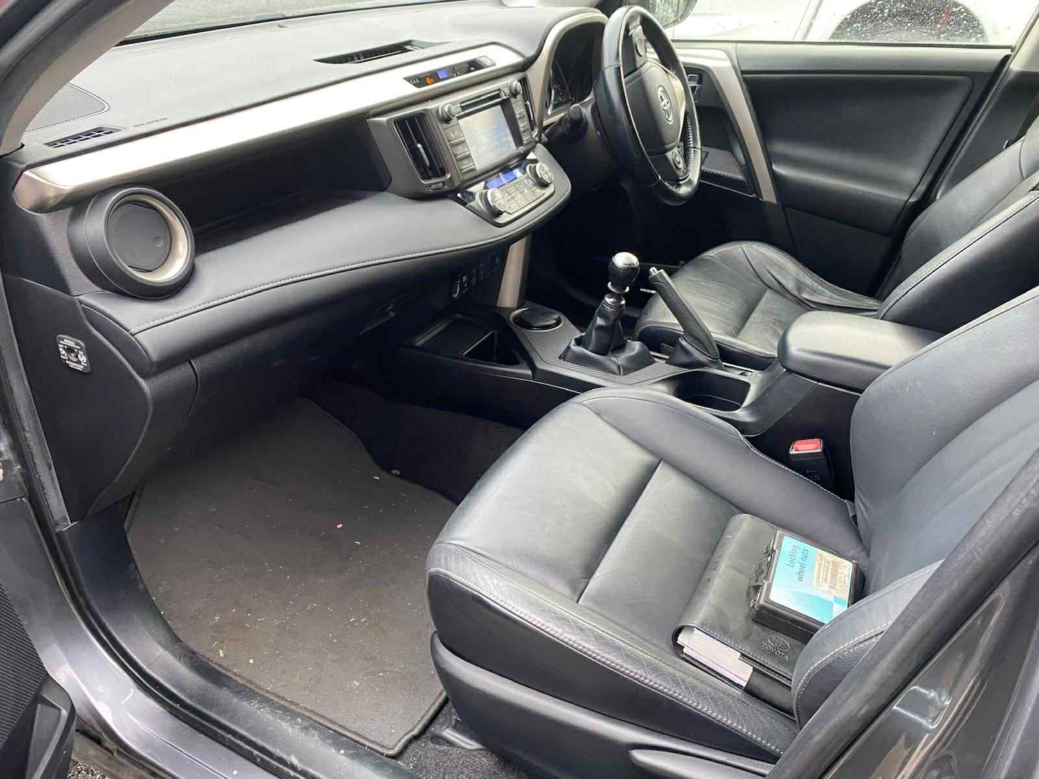 Used Toyota RAV4 2014 for sale - 77310676: Photo 5