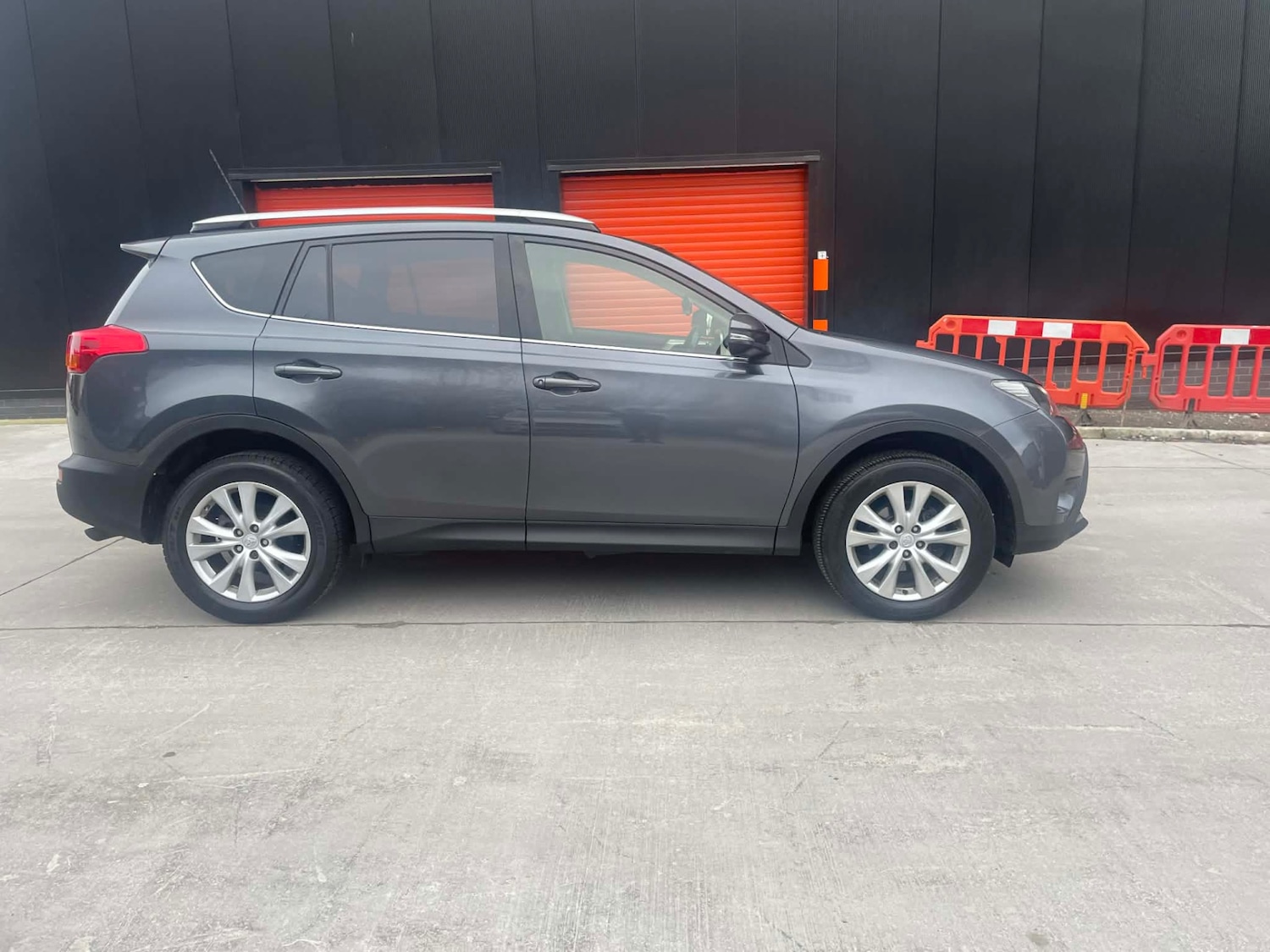 Used Toyota RAV4 2014 for sale - 77310676: Photo 8