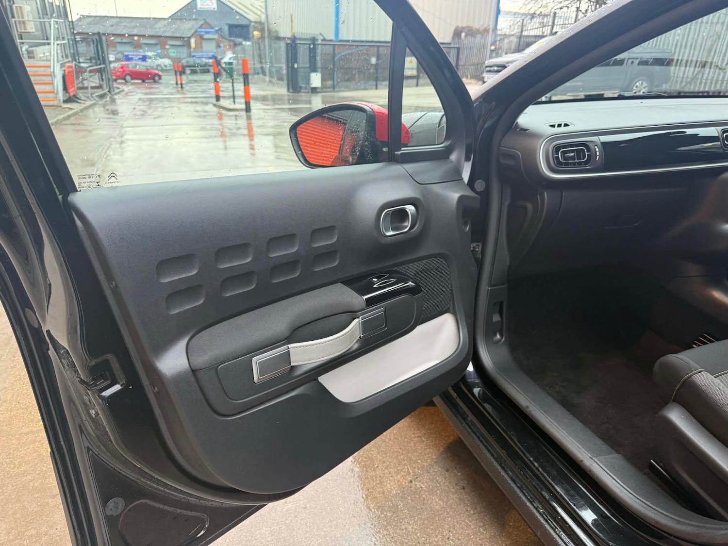 Used Citroen C3 2018 for sale - 77562987: Photo 15