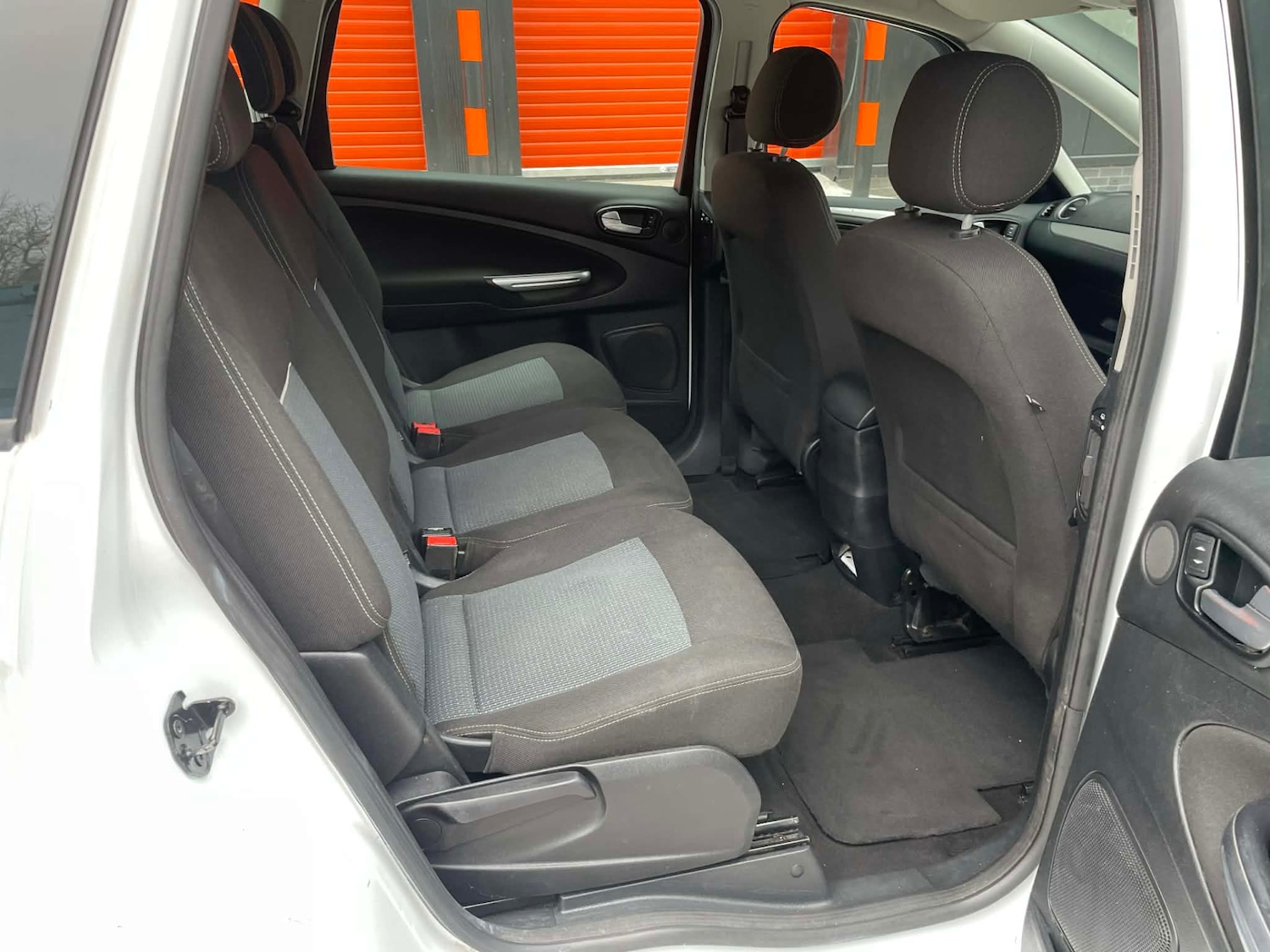 Used Ford S-Max 2011 for sale - 77707866: Photo 4