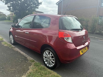Used Renault Clio 2011 for sale - 75656343: Photo