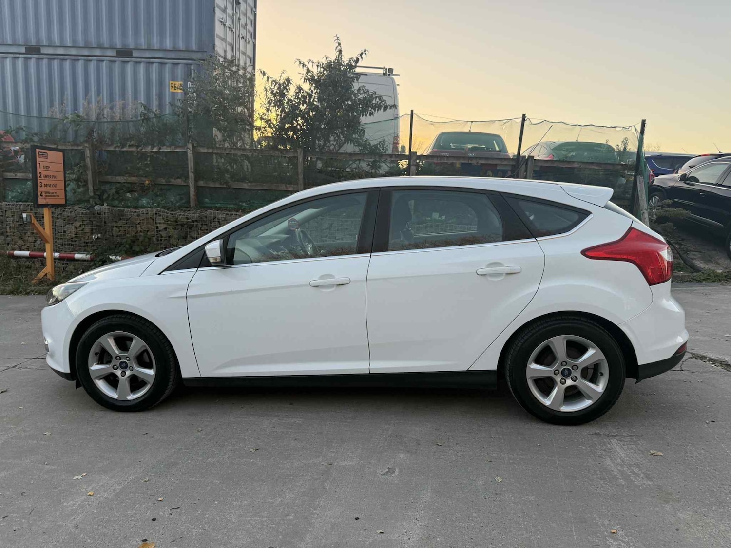 Used Ford Focus 2014 for sale - 76596116: Photo 6