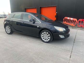 Used Vauxhall Astra 2012 for sale - 77311453: Photo