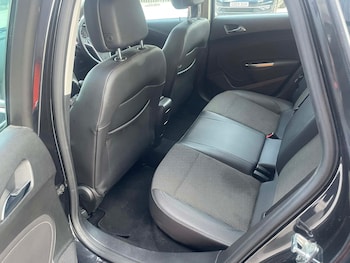 Used Vauxhall Astra 2012 for sale - 77311453: Photo