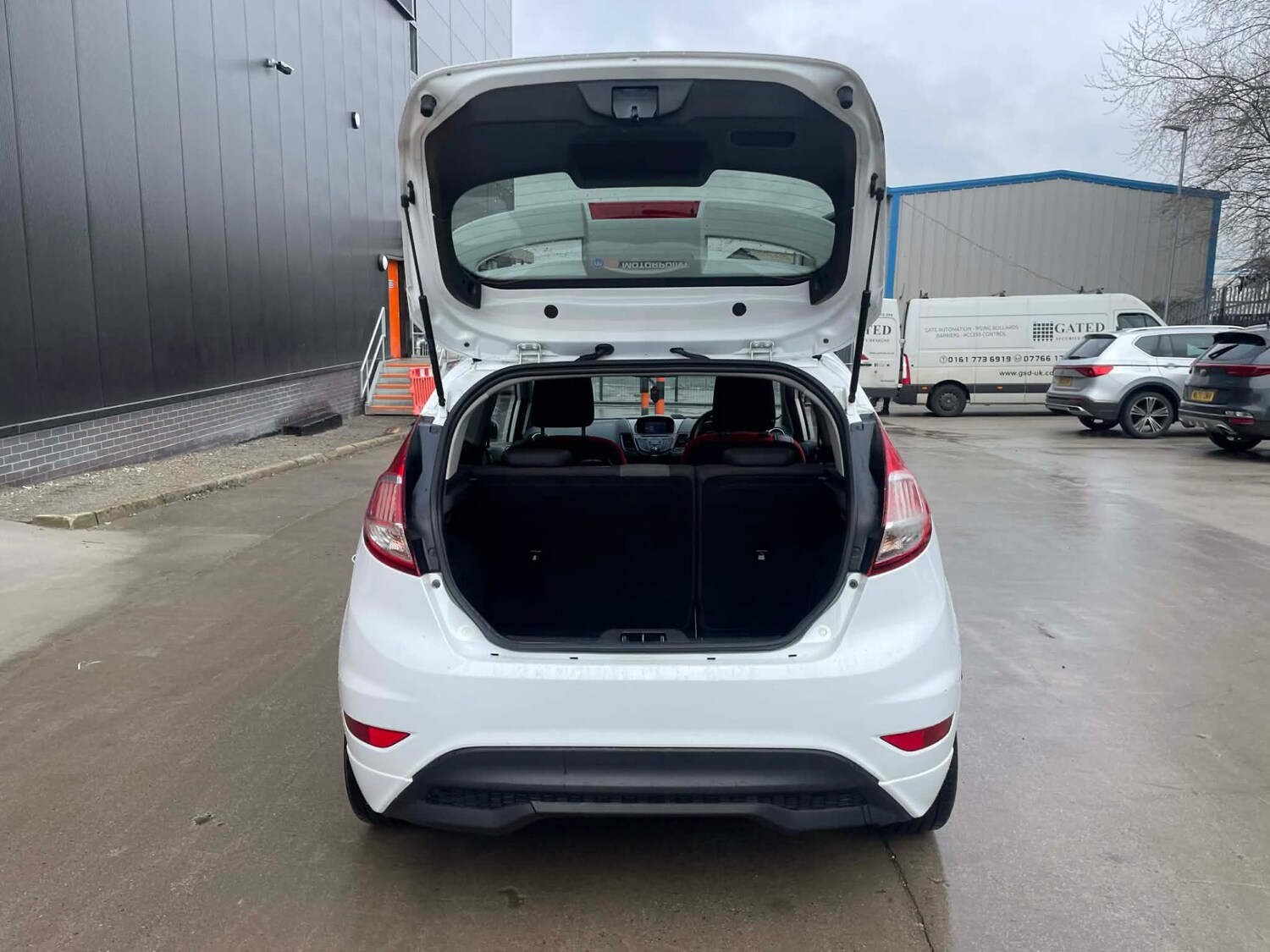 Used Ford Fiesta 2016 for sale - 77687608: Photo 12