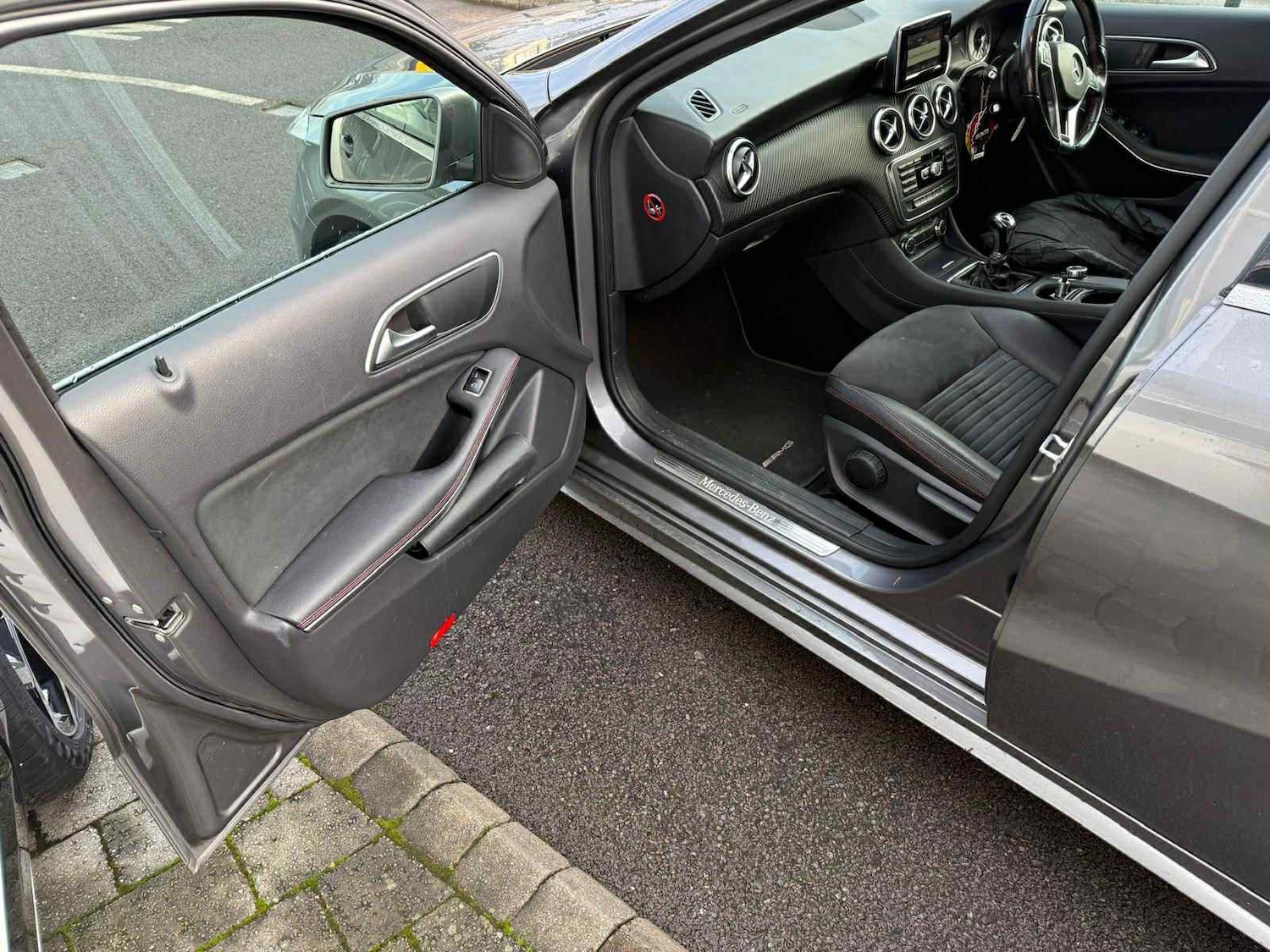 Used Mercedes-Benz A-Class 2015 for sale - 76940038: Photo 4