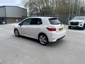 Used Toyota Auris 2011 for sale - 77995390: Photo