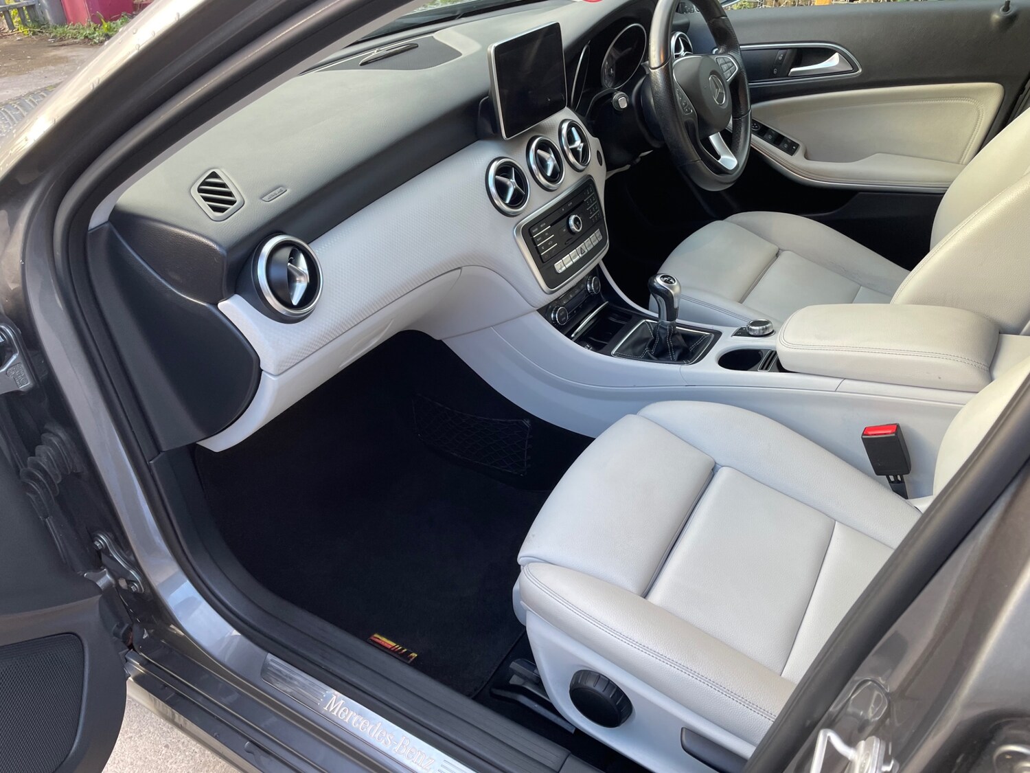 Used Mercedes-Benz A-Class 2016 for sale - 76341452: Photo 14