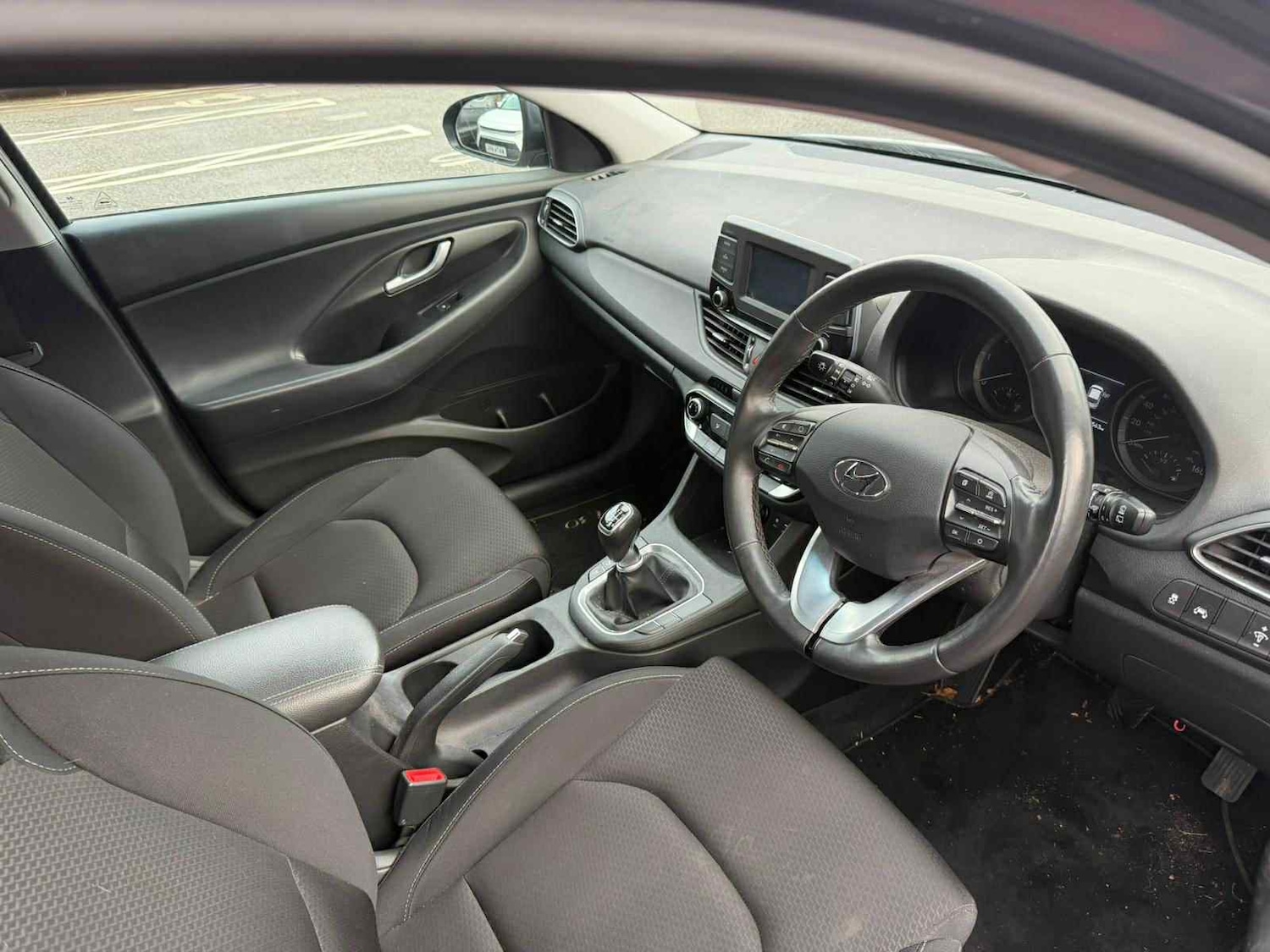 Used Hyundai i30 2018 for sale - 77151344: Photo 5