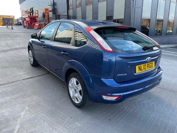 Used Ford Focus 2010 for sale - 77379143: Photo