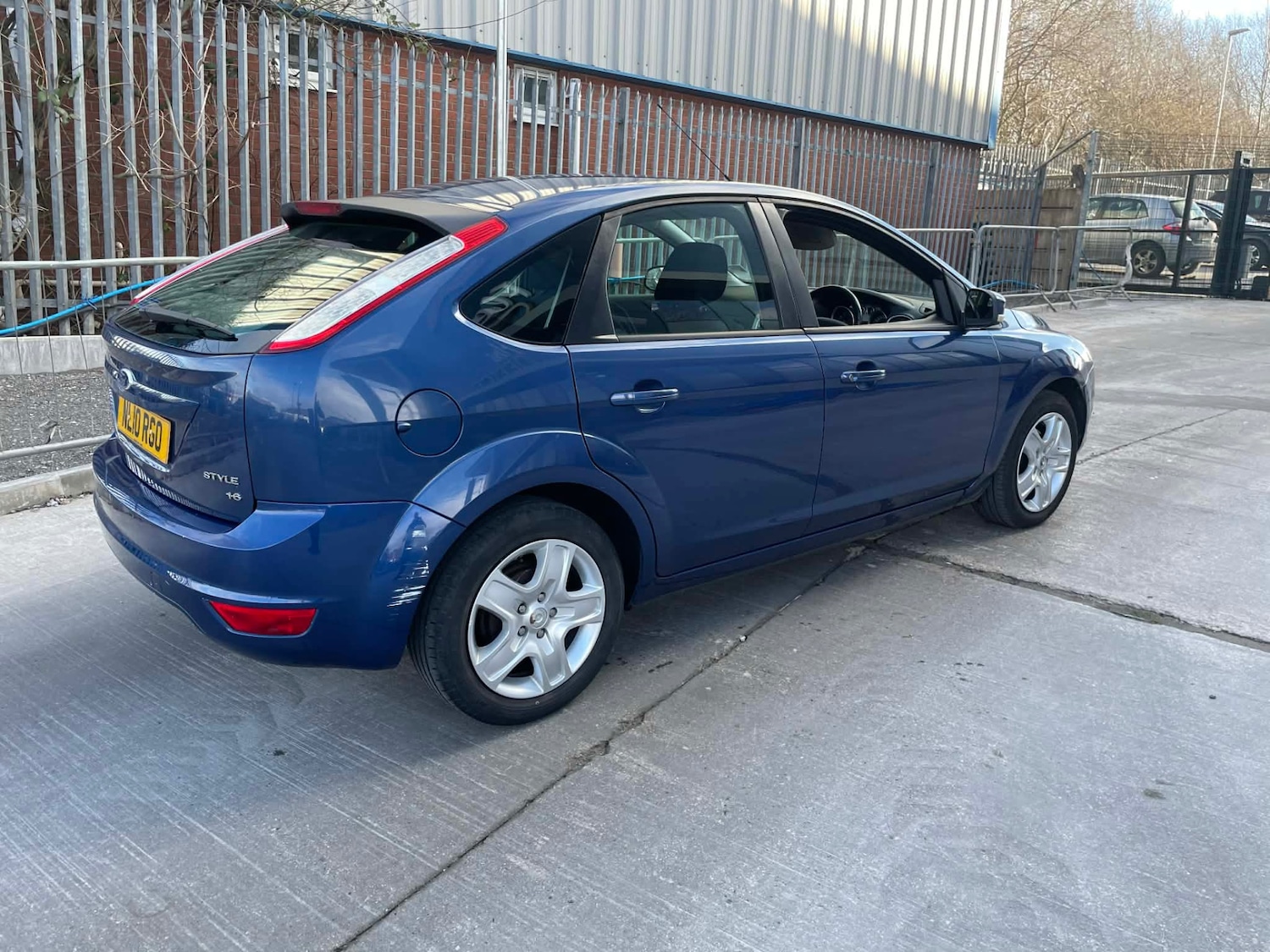 Used Ford Focus 2010 for sale - 77379143: Photo 3