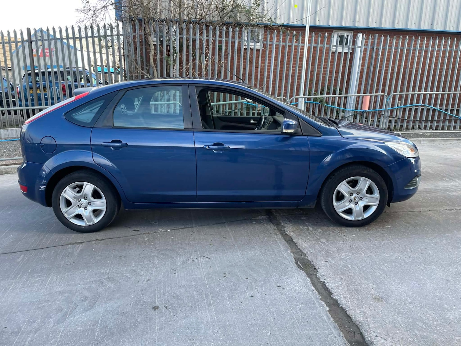 Used Ford Focus 2010 for sale - 77379143: Photo 8