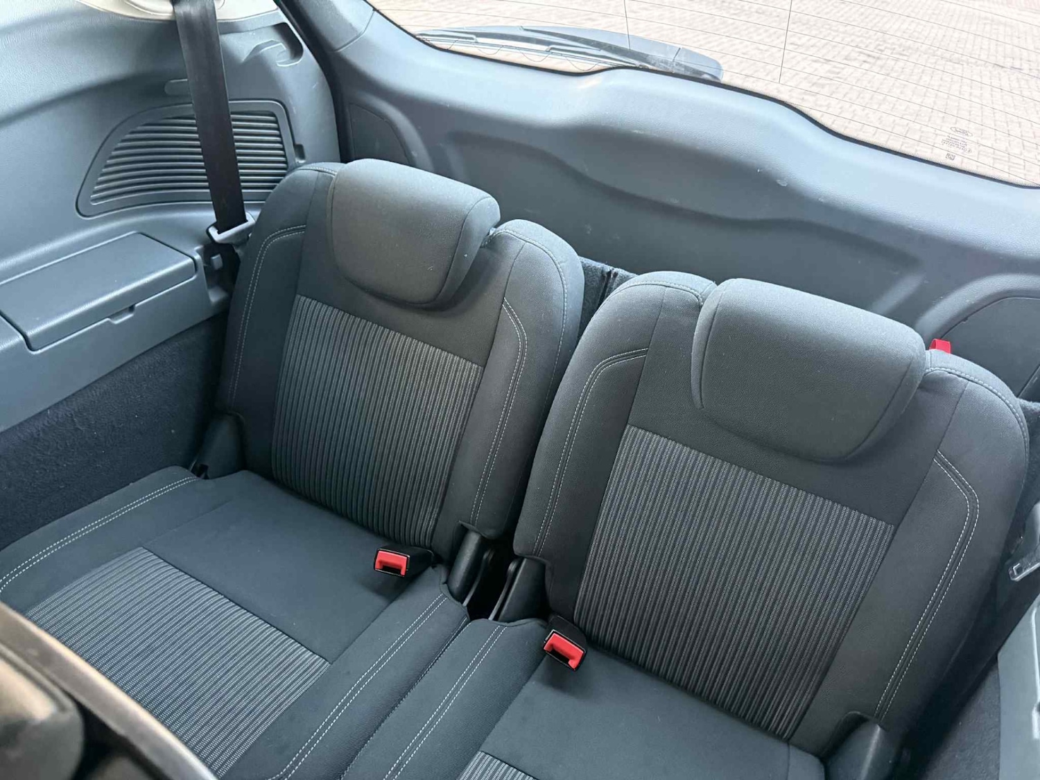 Used Ford Grand C-Max 2013 for sale - 77087350: Photo 8