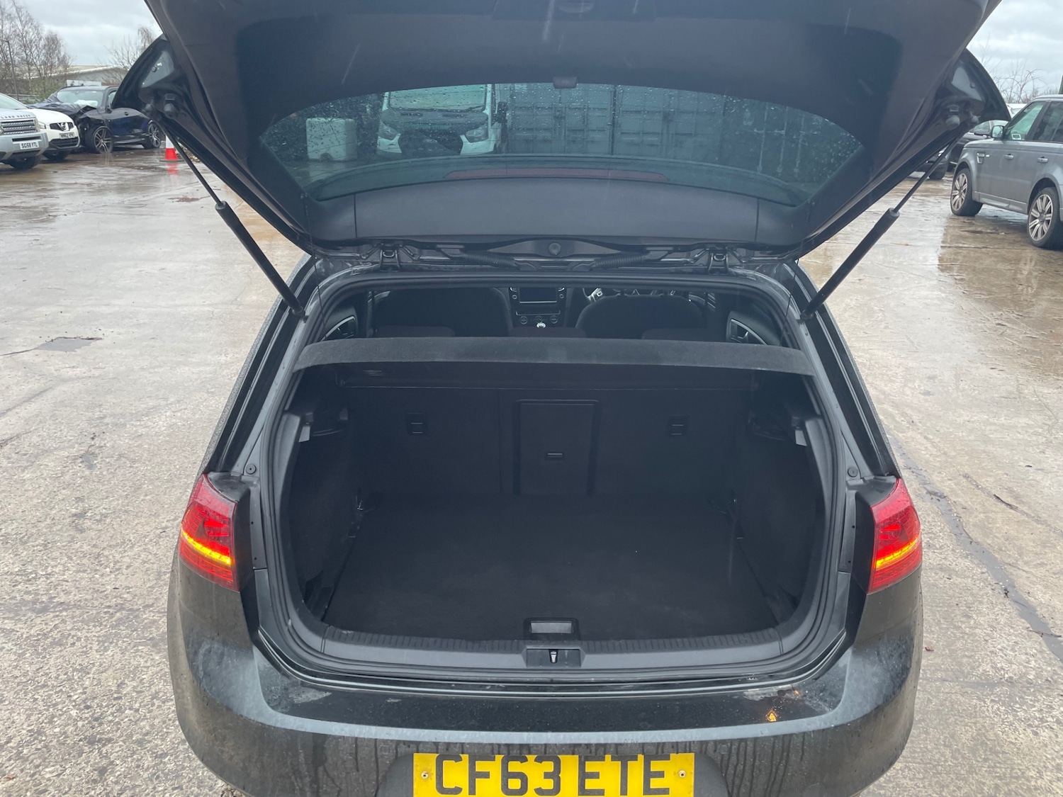 Used Volkswagen Golf 2014 for sale - 77679184: Photo 11