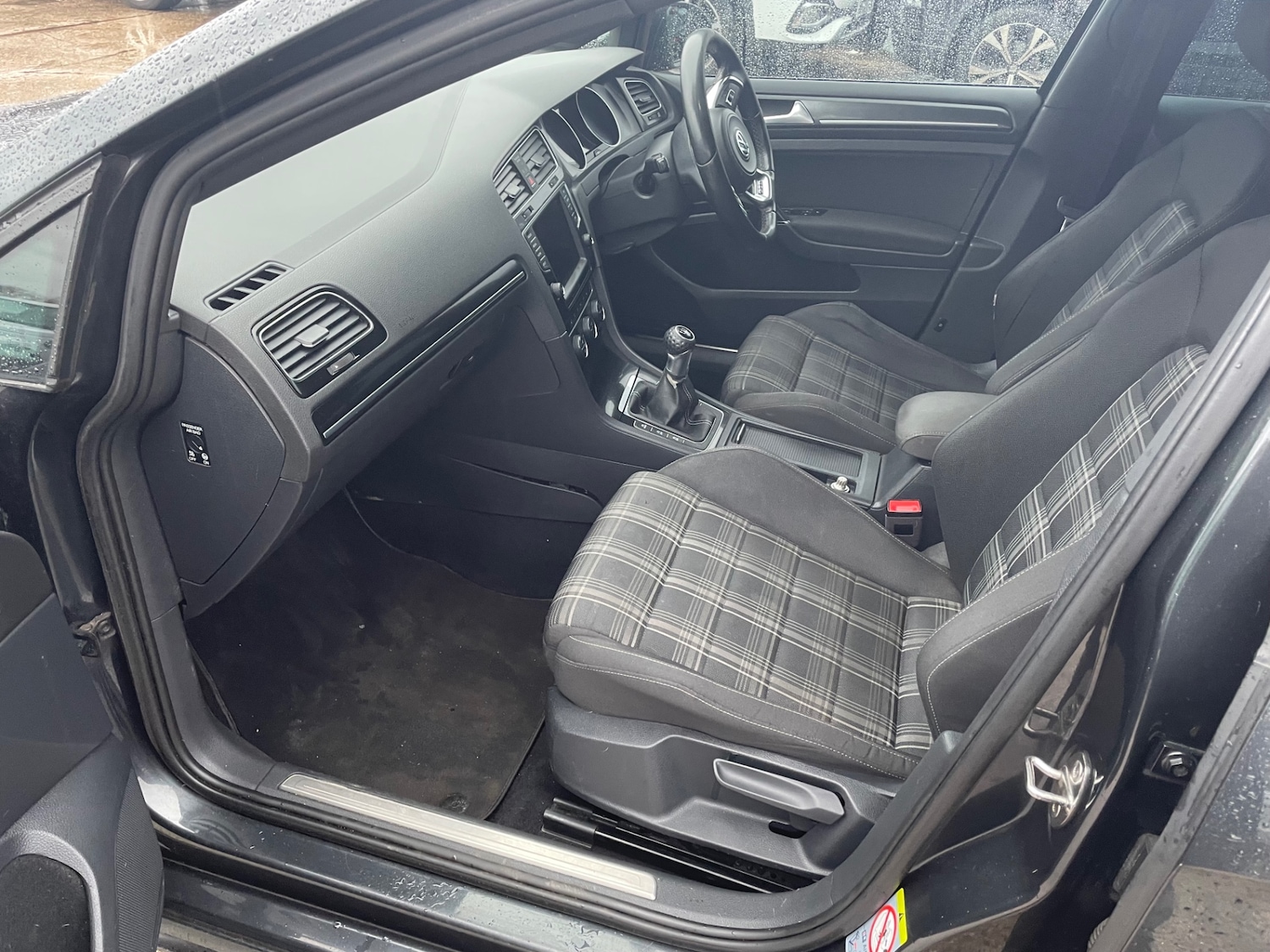 Used Volkswagen Golf 2014 for sale - 77679184: Photo 13