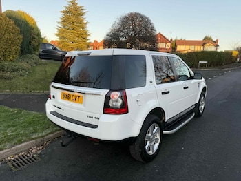 Used Land Rover Freelander 2011 for sale - 76687544: Photo