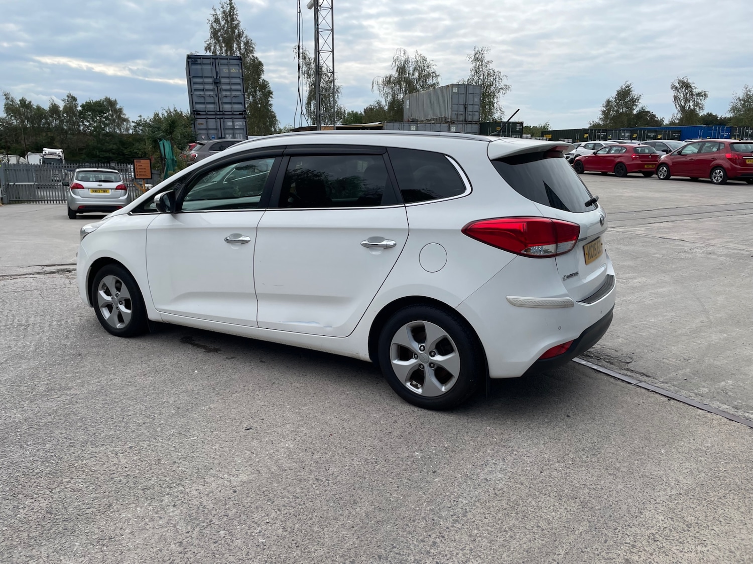 Used Kia Carens 2015 for sale - 76022757: Photo 7