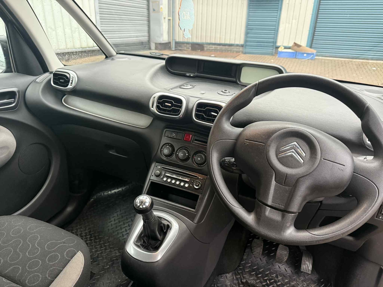 Used Citroen C3 Picasso 2010 for sale - 77319142: Photo 12