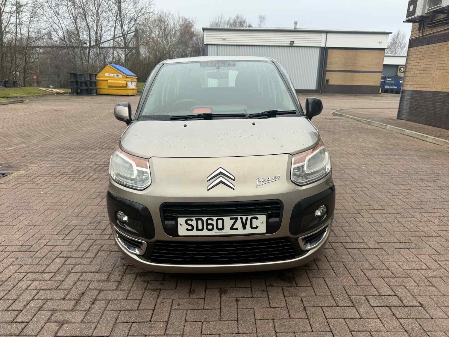 Used Citroen C3 Picasso 2010 for sale - 77319142: Photo 6