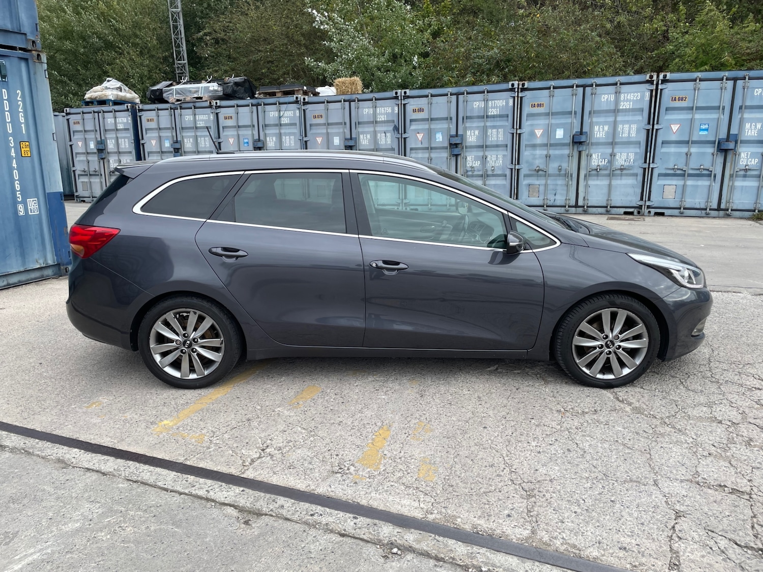 Used Kia Ceed 2013 for sale - 76022787: Photo 2