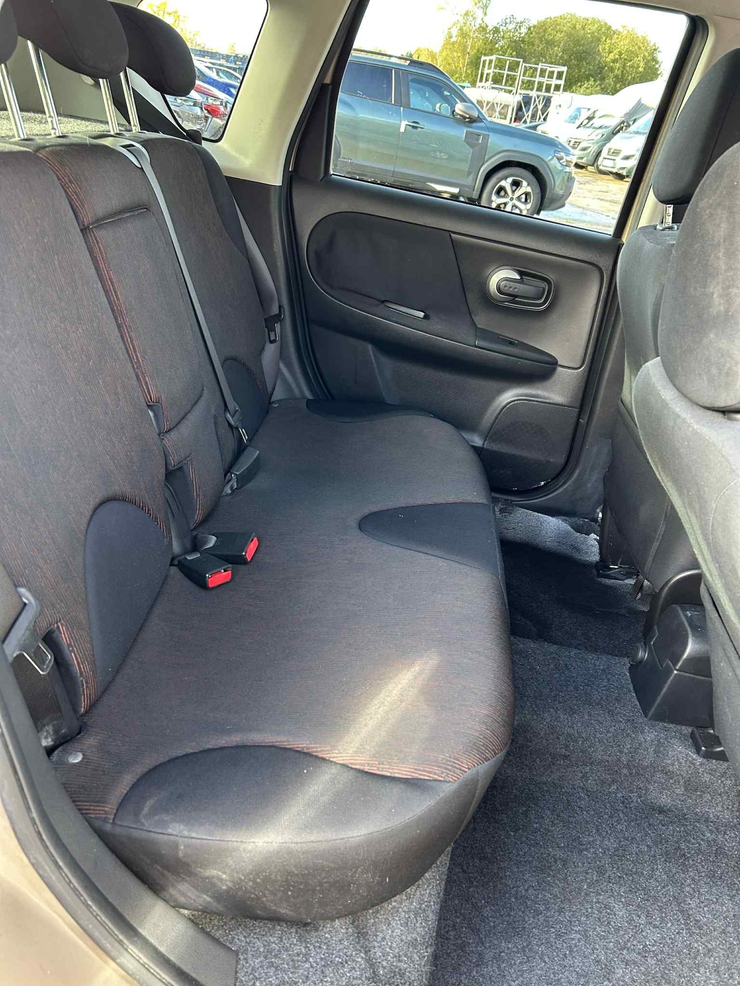 Used Nissan Note 2010 for sale - 76436588: Photo 6