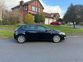2010 (10) - 2.0 CDTi 16V SE 5dr