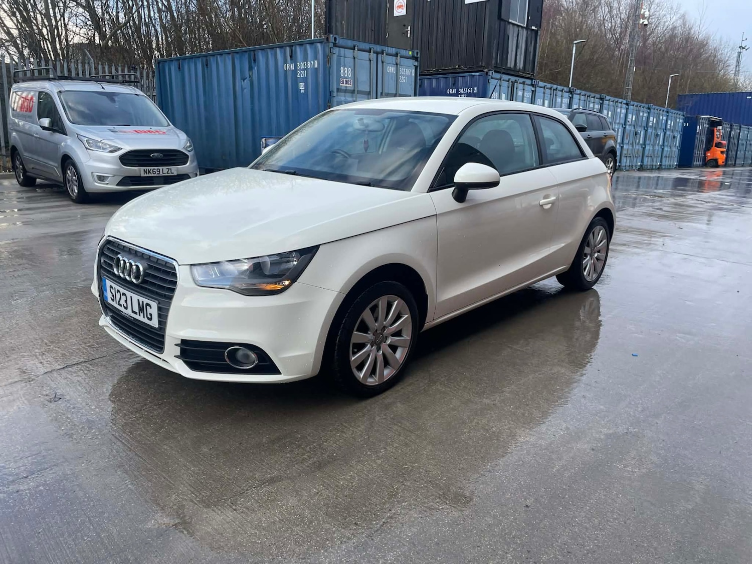 Used Audi A1 2011 for sale - 77568474: Photo 4