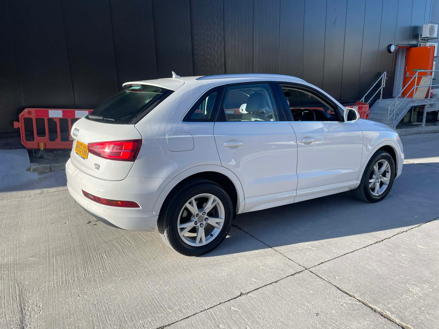 Used Audi Q3 2015 for sale - 77350440: Photo 8