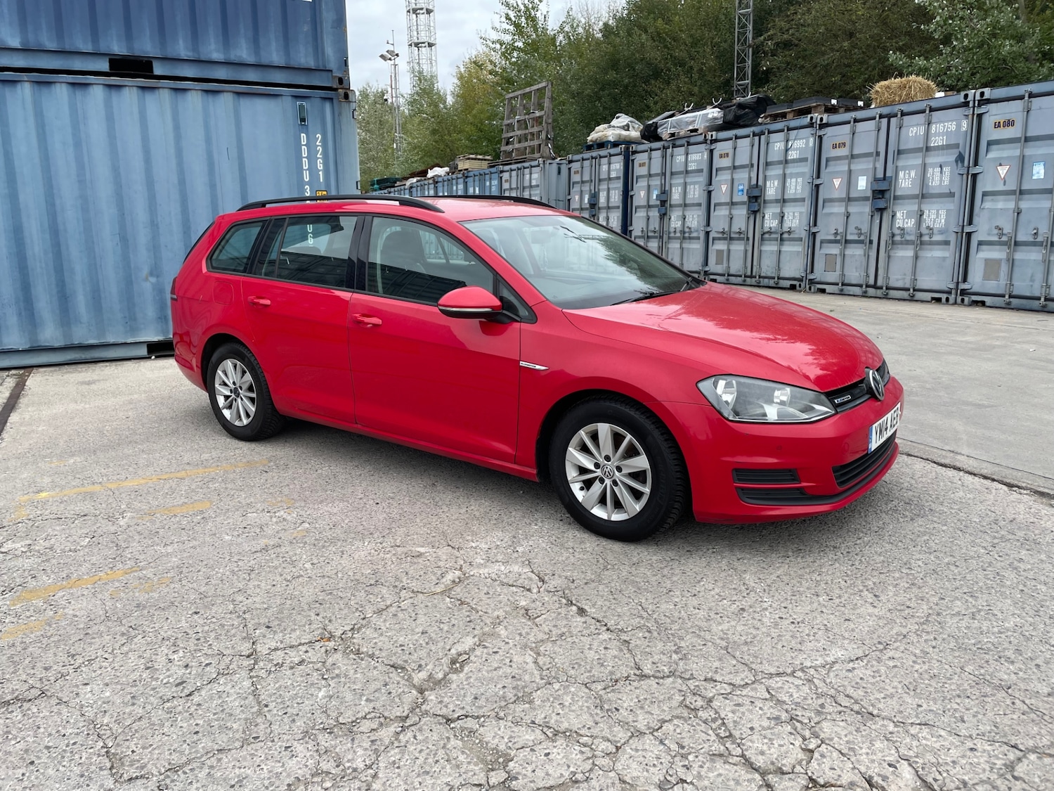 Used Volkswagen Golf 2014 for sale - 76022779: Photo 1