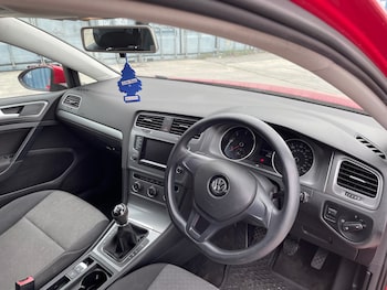 Used Volkswagen Golf 2014 for sale - 76022779: Photo 4