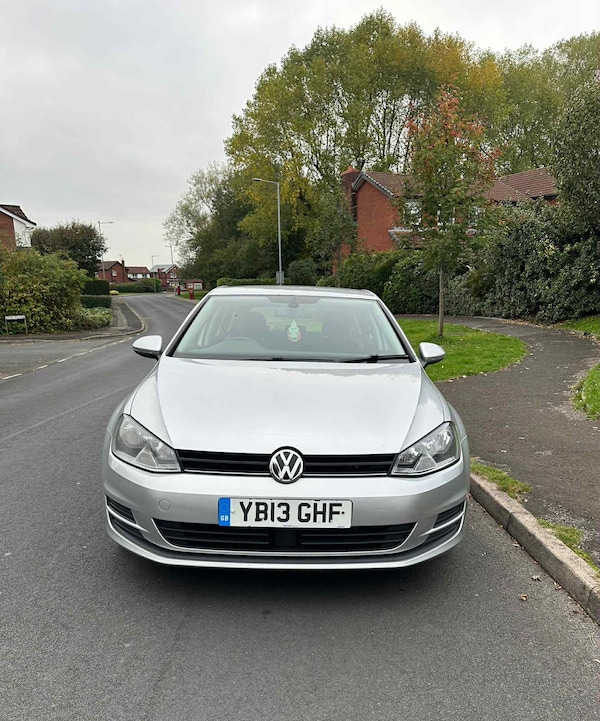 Used Volkswagen Golf 2013 for sale - 76265958: Photo 2