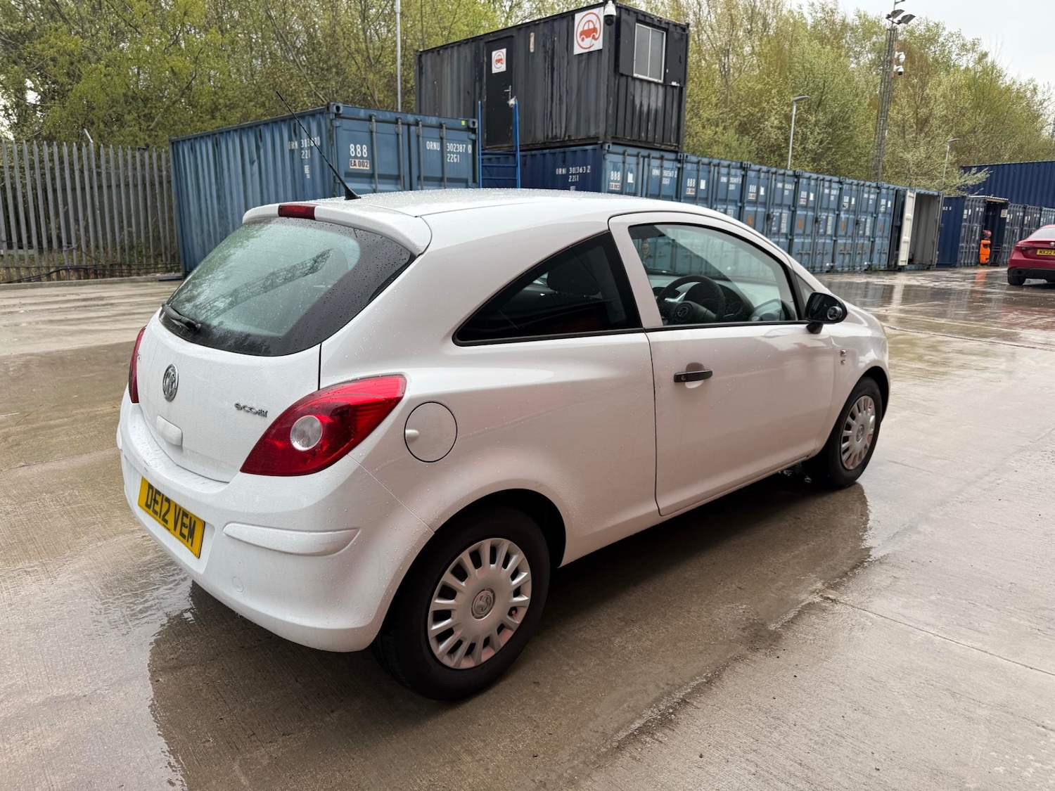 Used Vauxhall Corsa 2012 for sale - 78212216: Photo 3