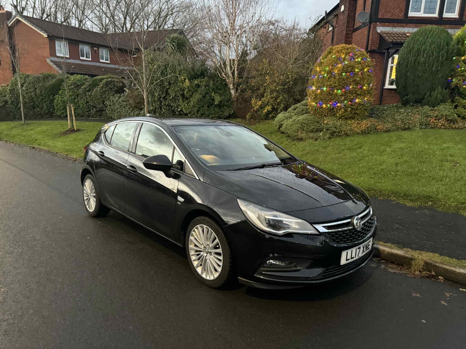 Used Vauxhall Astra 2017 for sale - 76882058: Photo 1