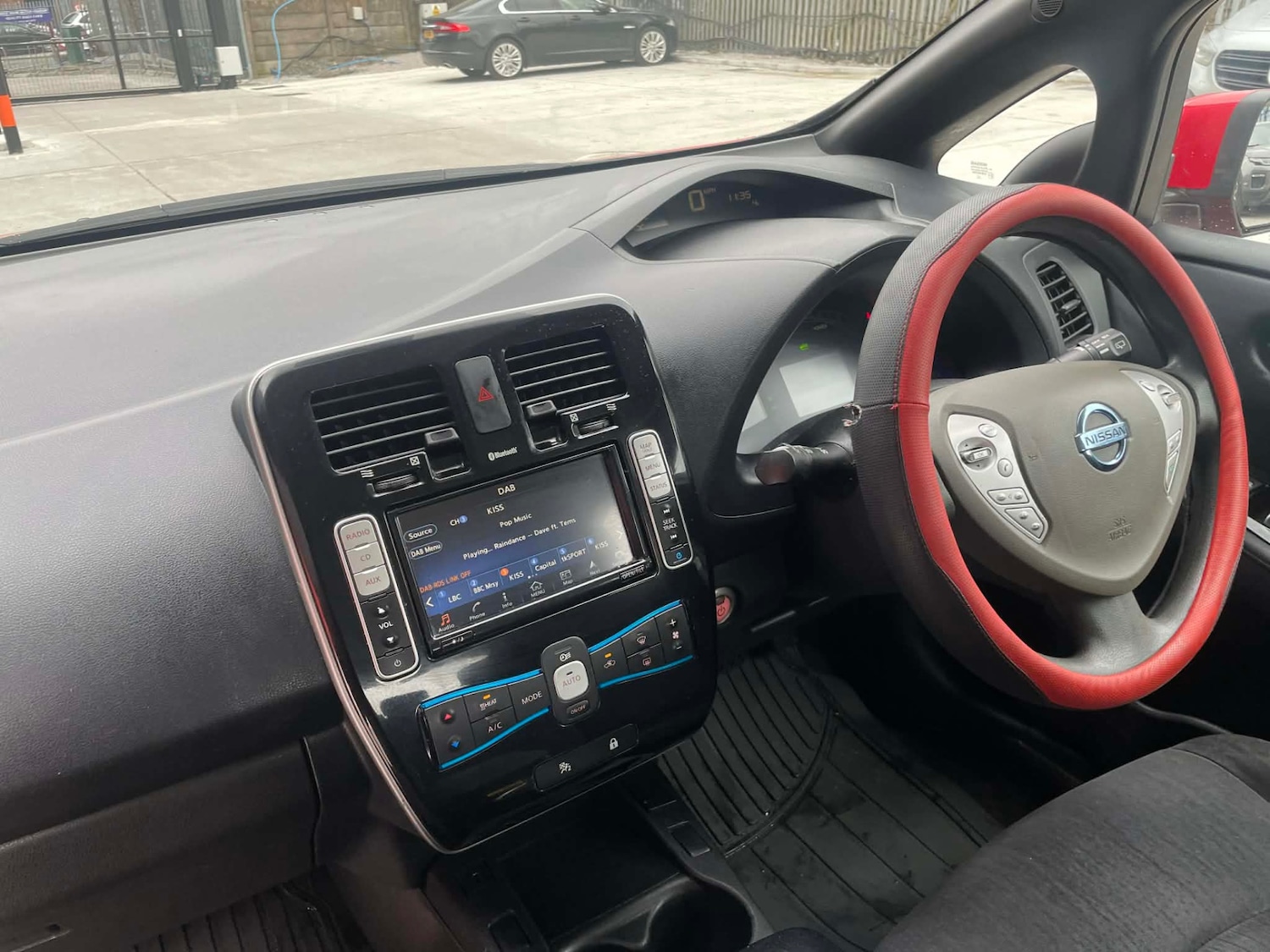 Used Nissan Leaf 2016 for sale - 77241180: Photo 11