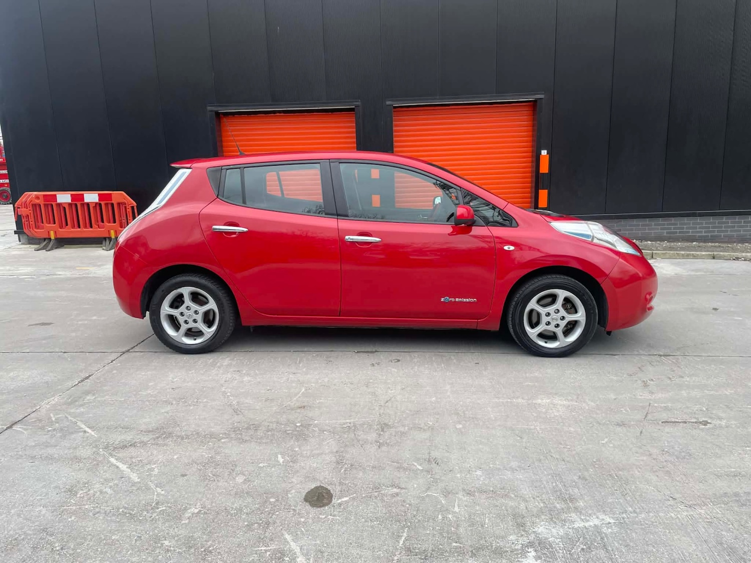 Used Nissan Leaf 2016 for sale - 77241180: Photo 5