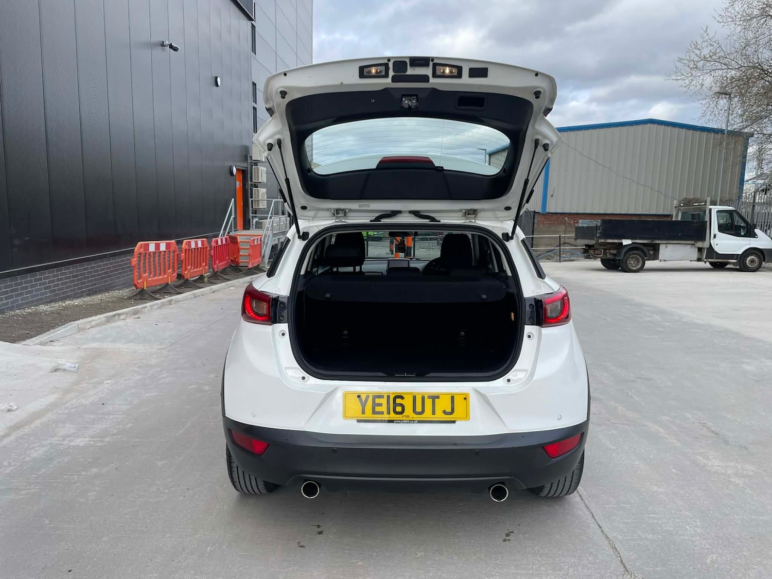 Used Mazda CX-3 2016 for sale - 77818211: Photo 9