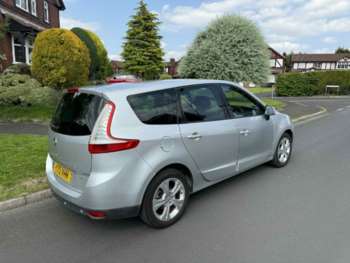 Used Renault Grand Scenic 2012 for sale - 74897863: Photo