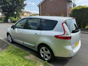 Used Renault Grand Scenic 2012 for sale - 74897863: Photo
