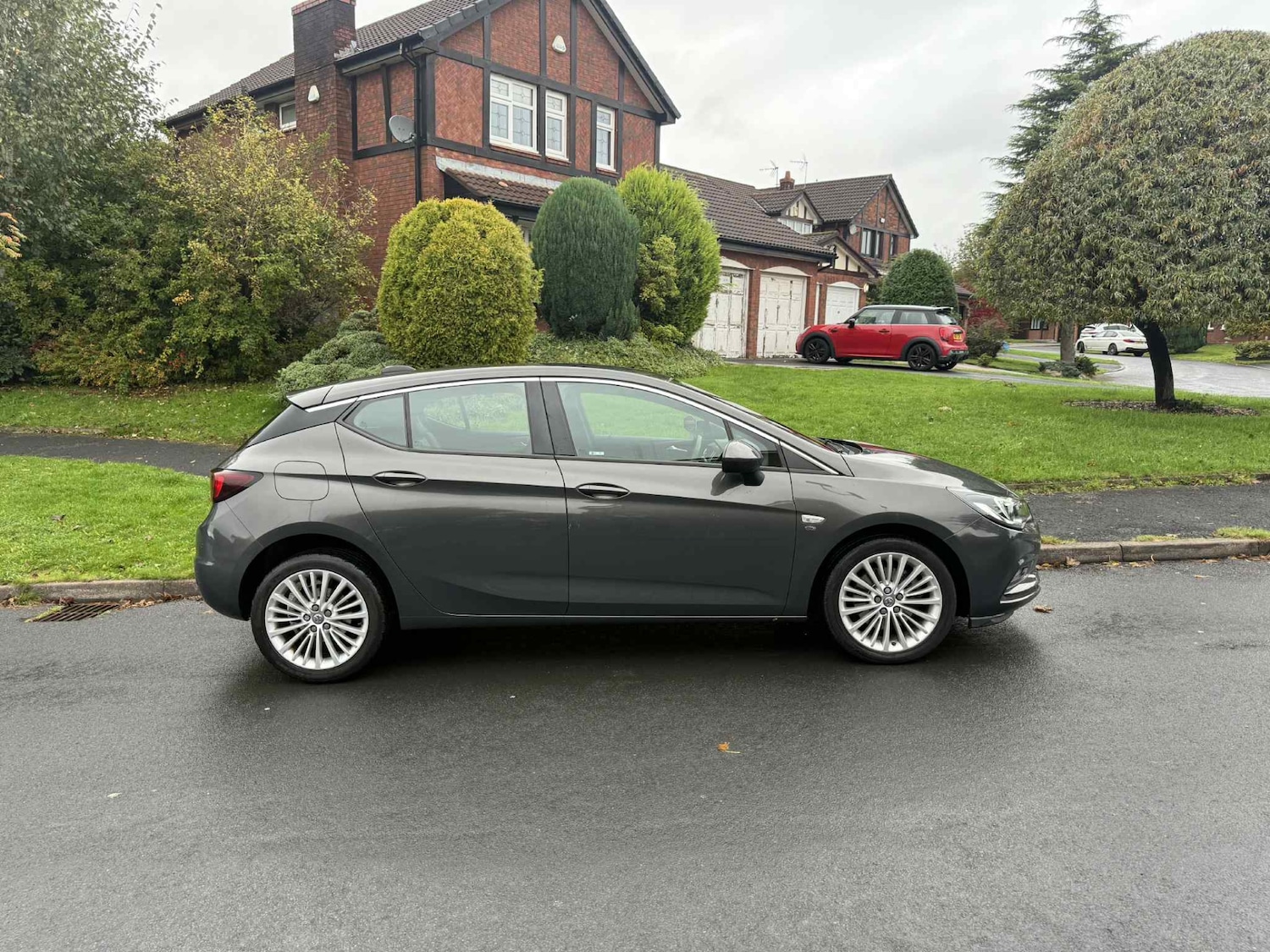 Used Vauxhall Astra 2016 for sale - 76329863: Photo 2