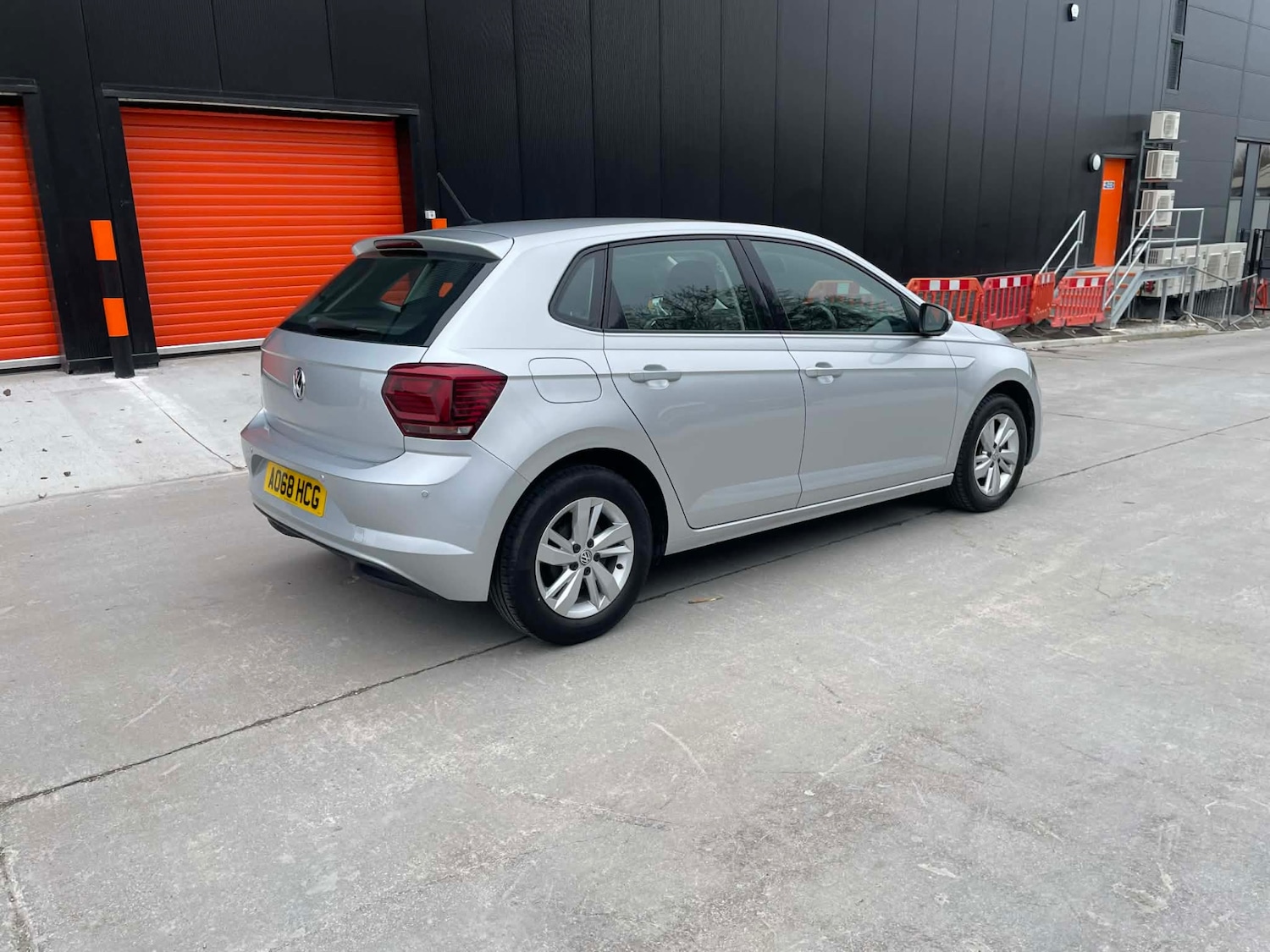 Used Volkswagen Polo 2018 for sale - 78028973: Photo 2