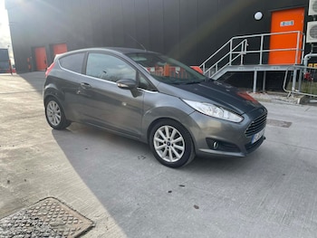 Used Ford Fiesta 2015 for sale - 77259337: Photo